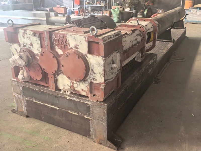 ပလပ်စတစ်ရုပ်ရှင်အလေအလွင့်များကို ပြန်လည်အသုံးပြုရန်အတွက် စွမ်းဆောင်ရည်မြင့် Parallel Twin-Screw Extruder