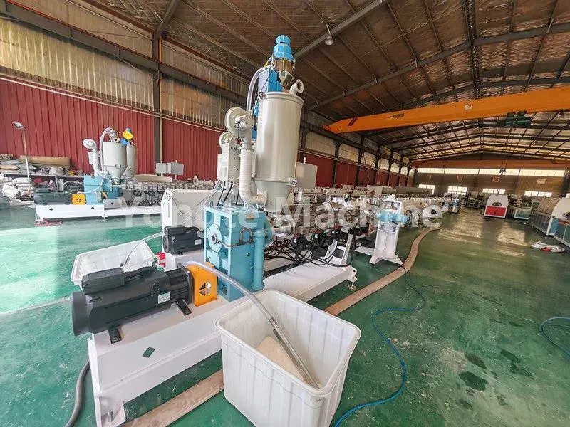 အယ်လ်ဂျီးရီးယားဖောက်သည်များအတွက် Yongte 16-63mm PPR သုံးလွှာပိုက်ထုတ်ခြင်းလိုင်းသည် ကော်မရှင်စတင်ခြင်းနှင့် လက်ခံခြင်းတို့ကို အောင်မြင်စွာပြီးမြောက်ခဲ့သည်။