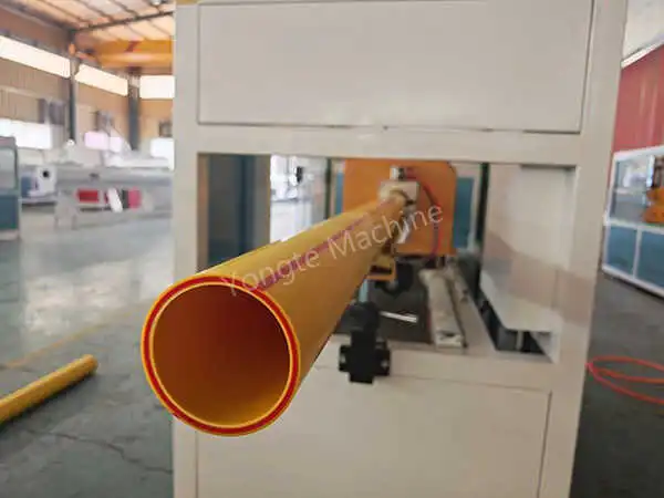 အယ်လ်ဂျီးရီးယား 75-125mm Three-Layer PPR Pipe Co-Extrusion Line